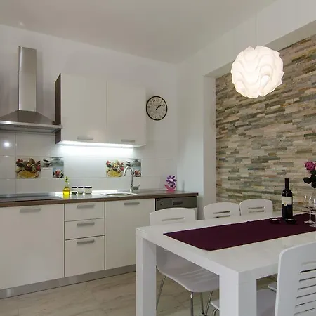 Carmen Apartman Trogir